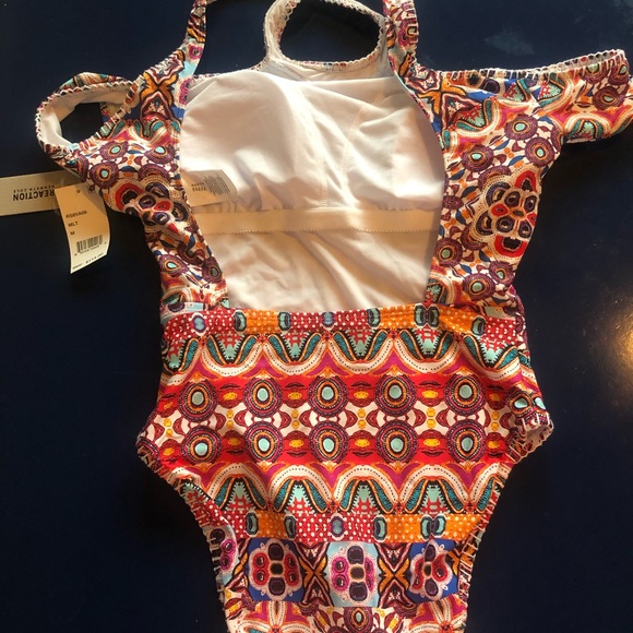 High Neck cold shoulder Bathing suit - Picture 6 of 9